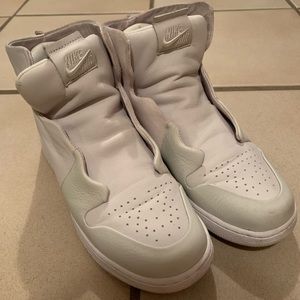 Nike Air Jordan 1 Sage XX Laceless Sneakers